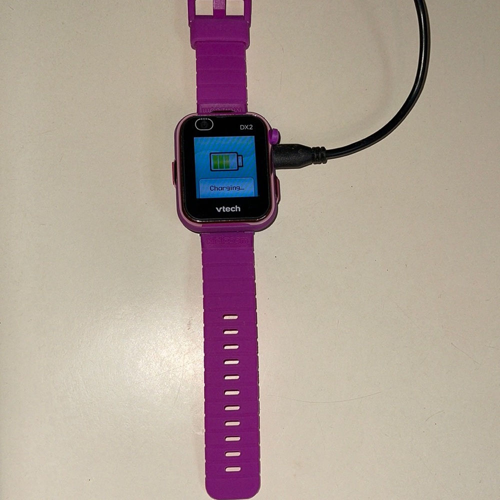 NWOT vtech DX2 smartwatch camera for kids